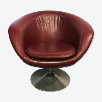 Red leather tulip foot chair