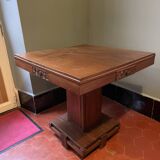 Art deco table for small spaces