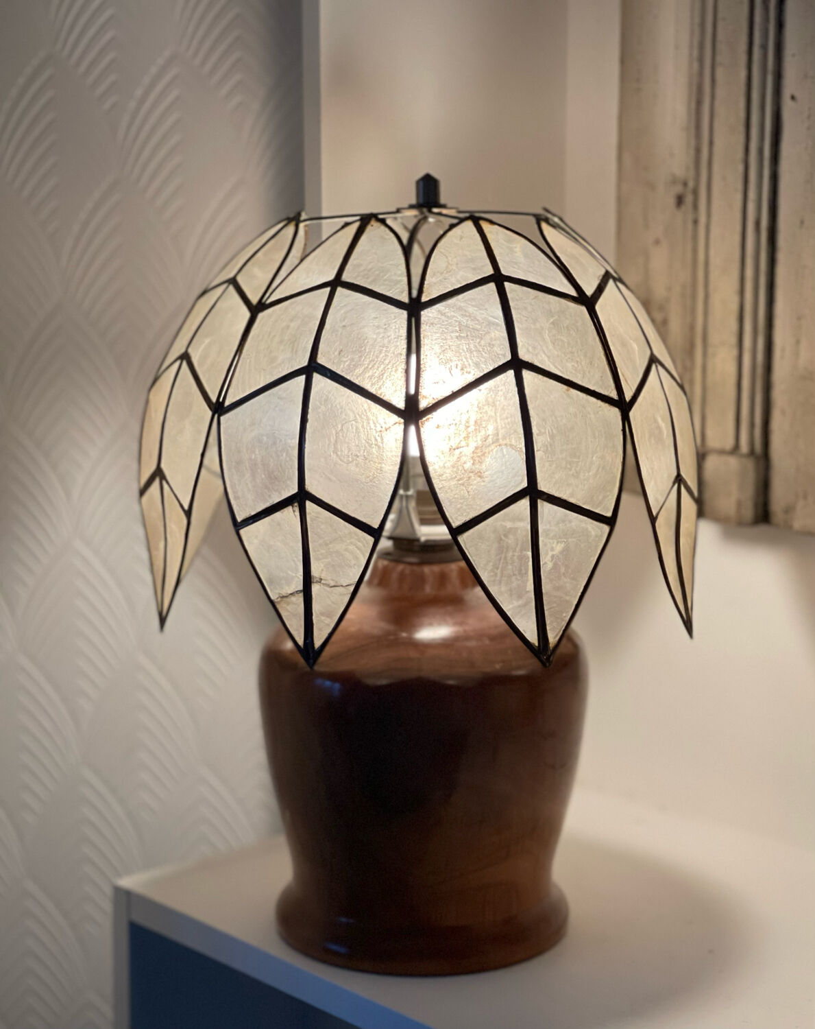 Mother-of-pearl and olive wood lamp
