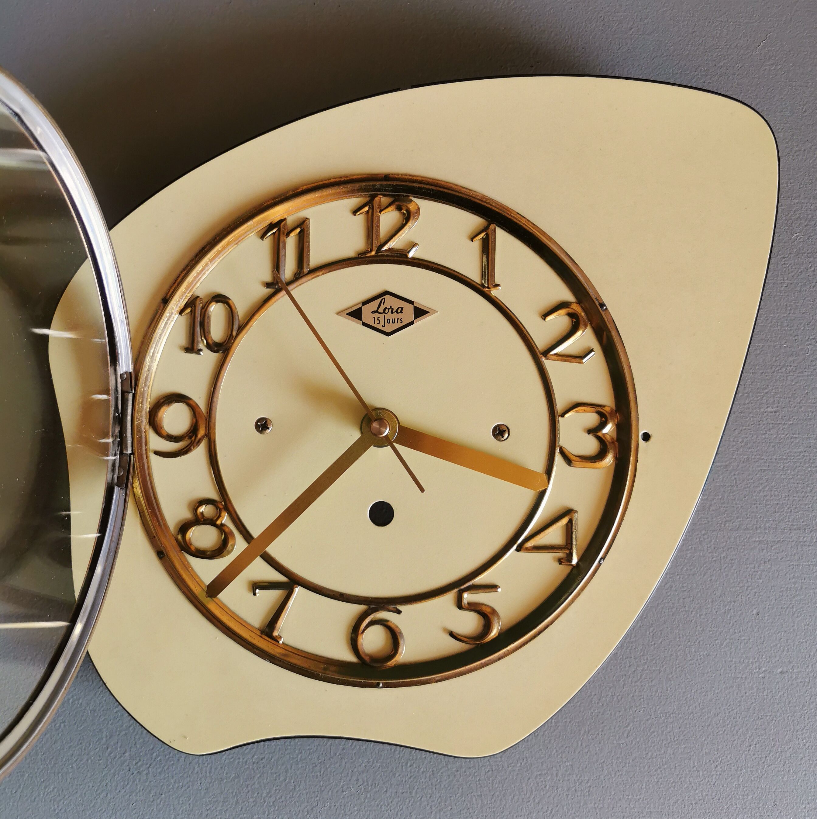 Vintage Formica clock silent asymmetrical wall pendulum "Yellow Lora"