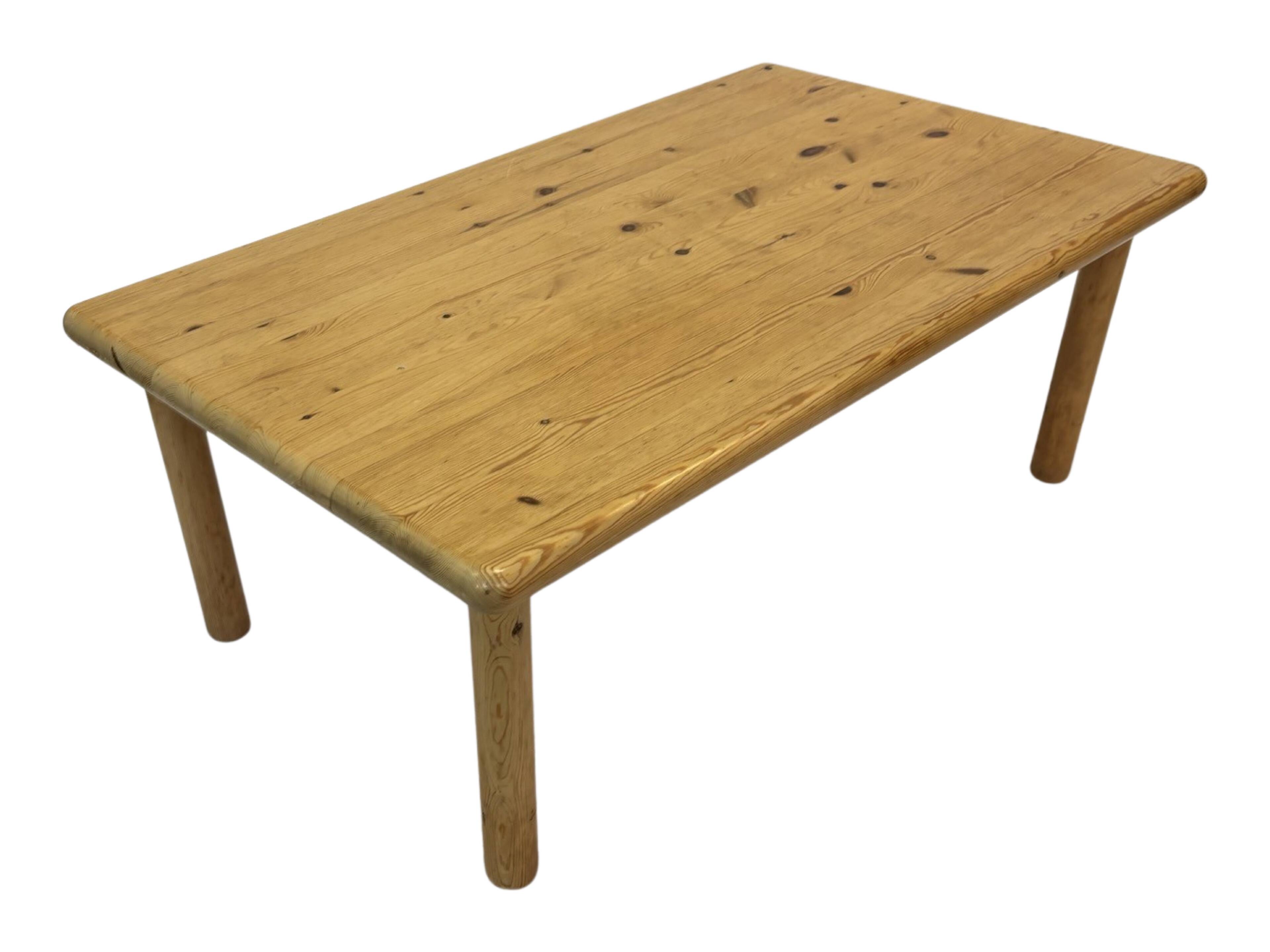 Vintage coffee table in pine 70s minimalist design