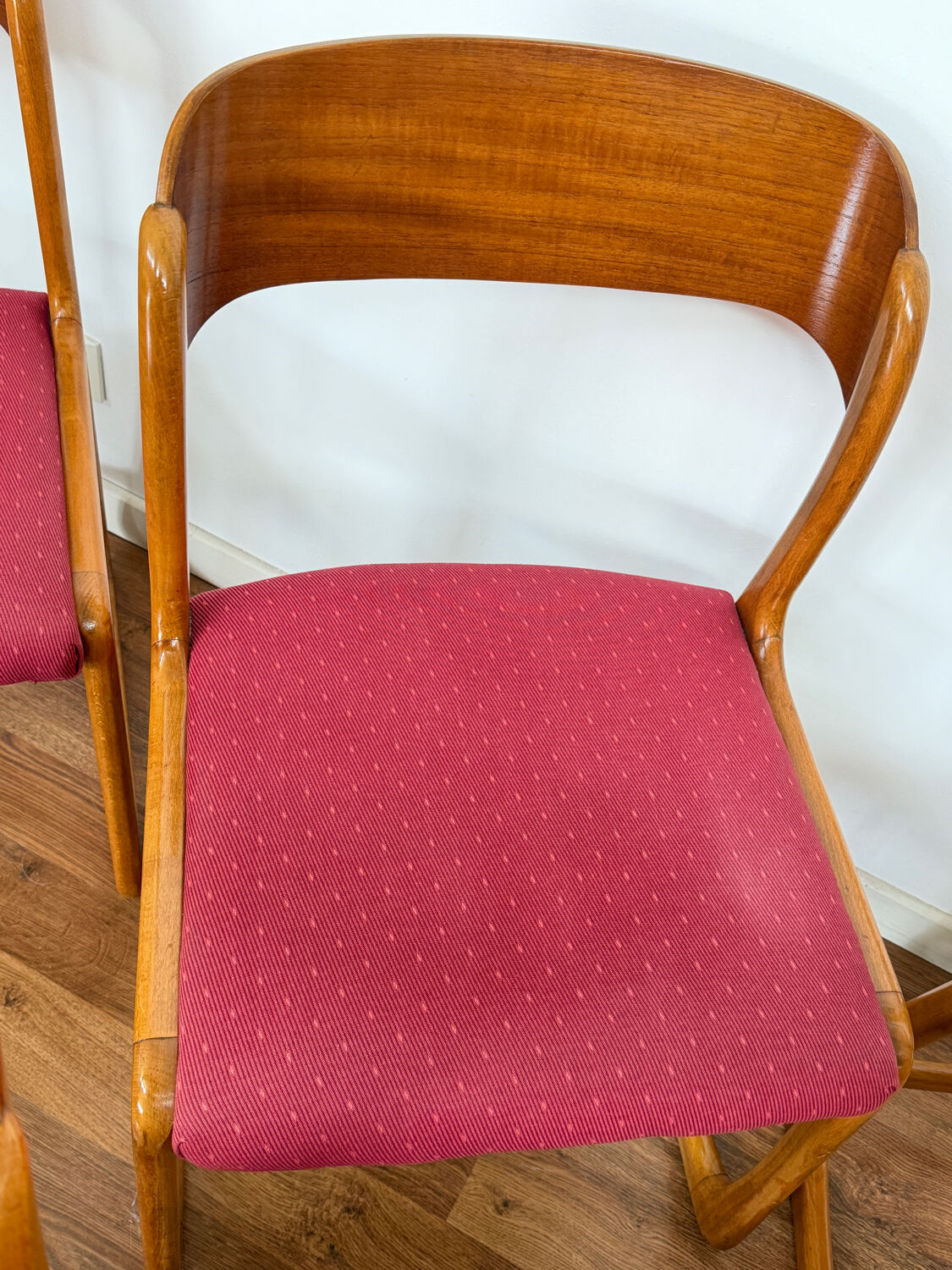 Série de 6 chaises traîneau Baumann vintage