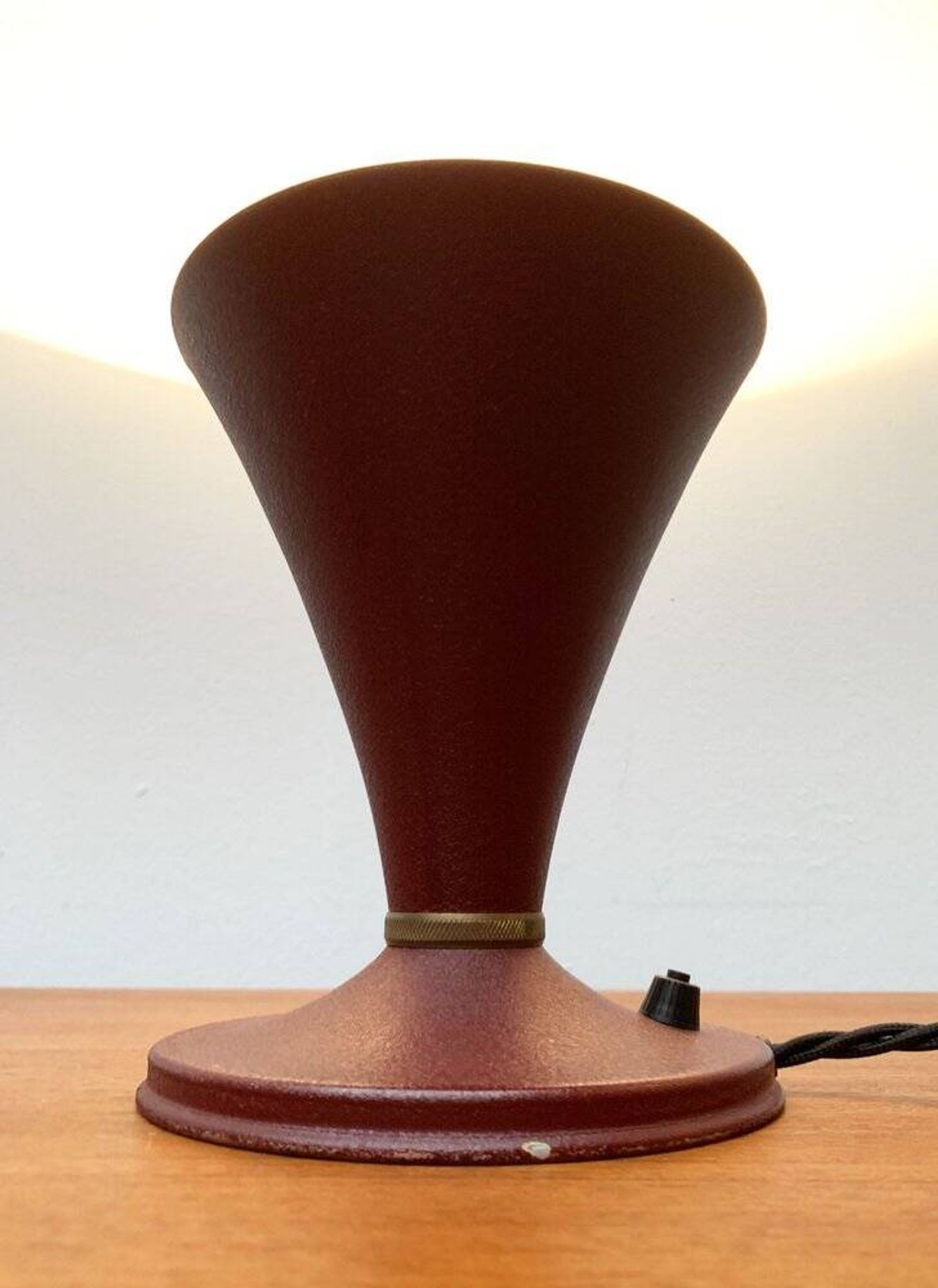 Italian table lamp in Stilnovo style, mid-century, 1960s.