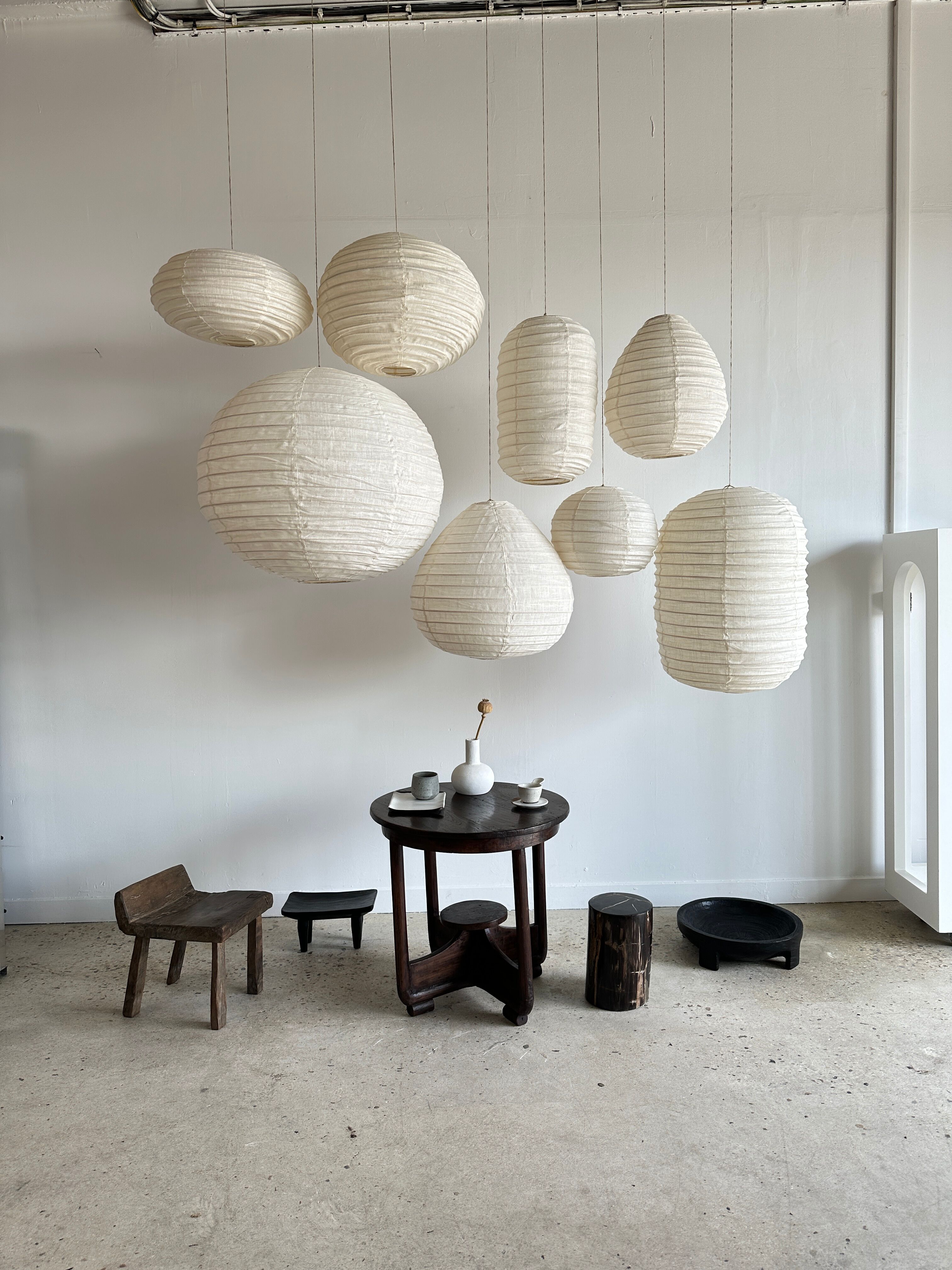 Suspension in rattan and natural japanese linen in the shape of a drop
