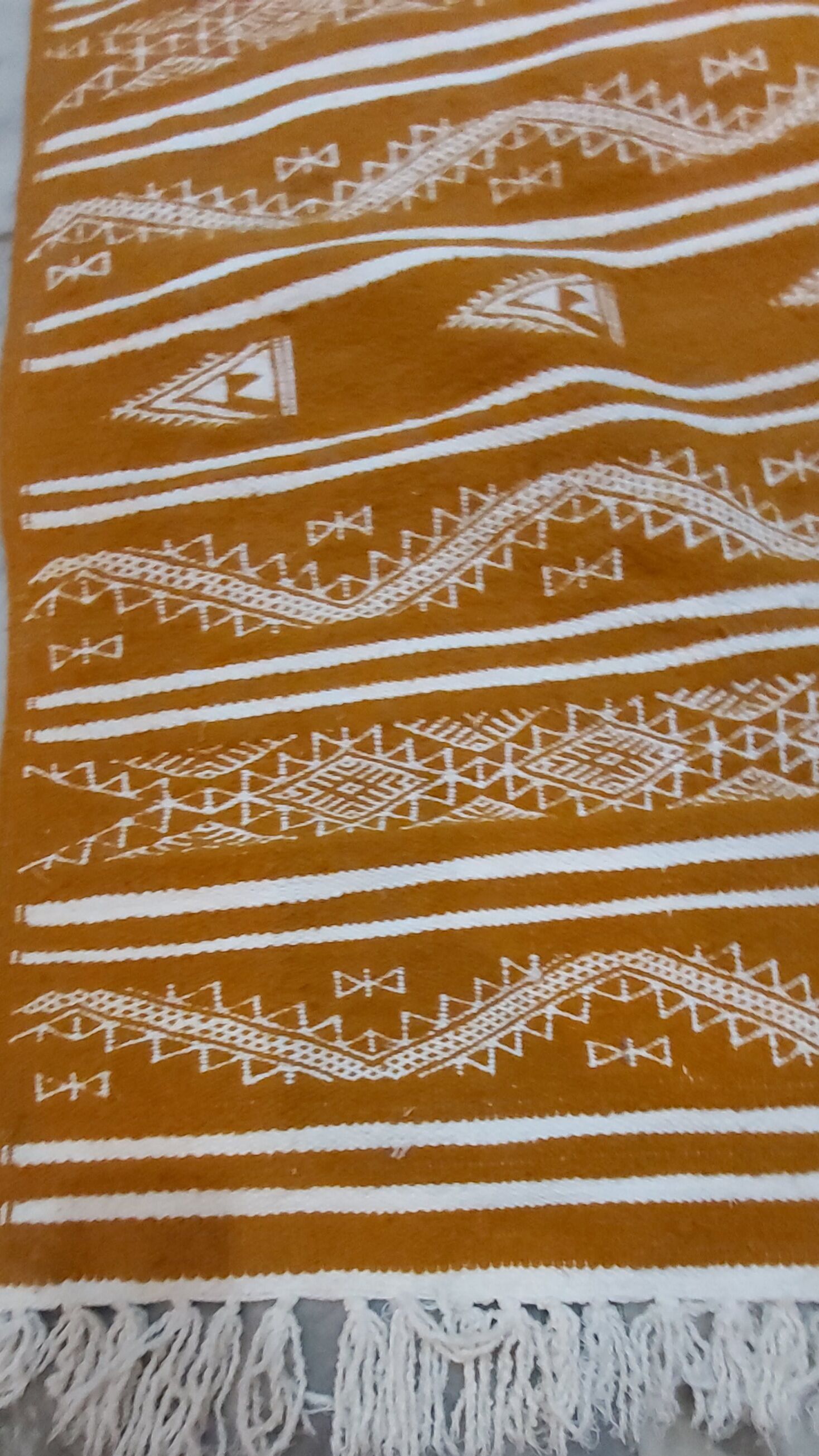 Traditional Berber yellow kilim rug made in pure wool 190 × 110 cm