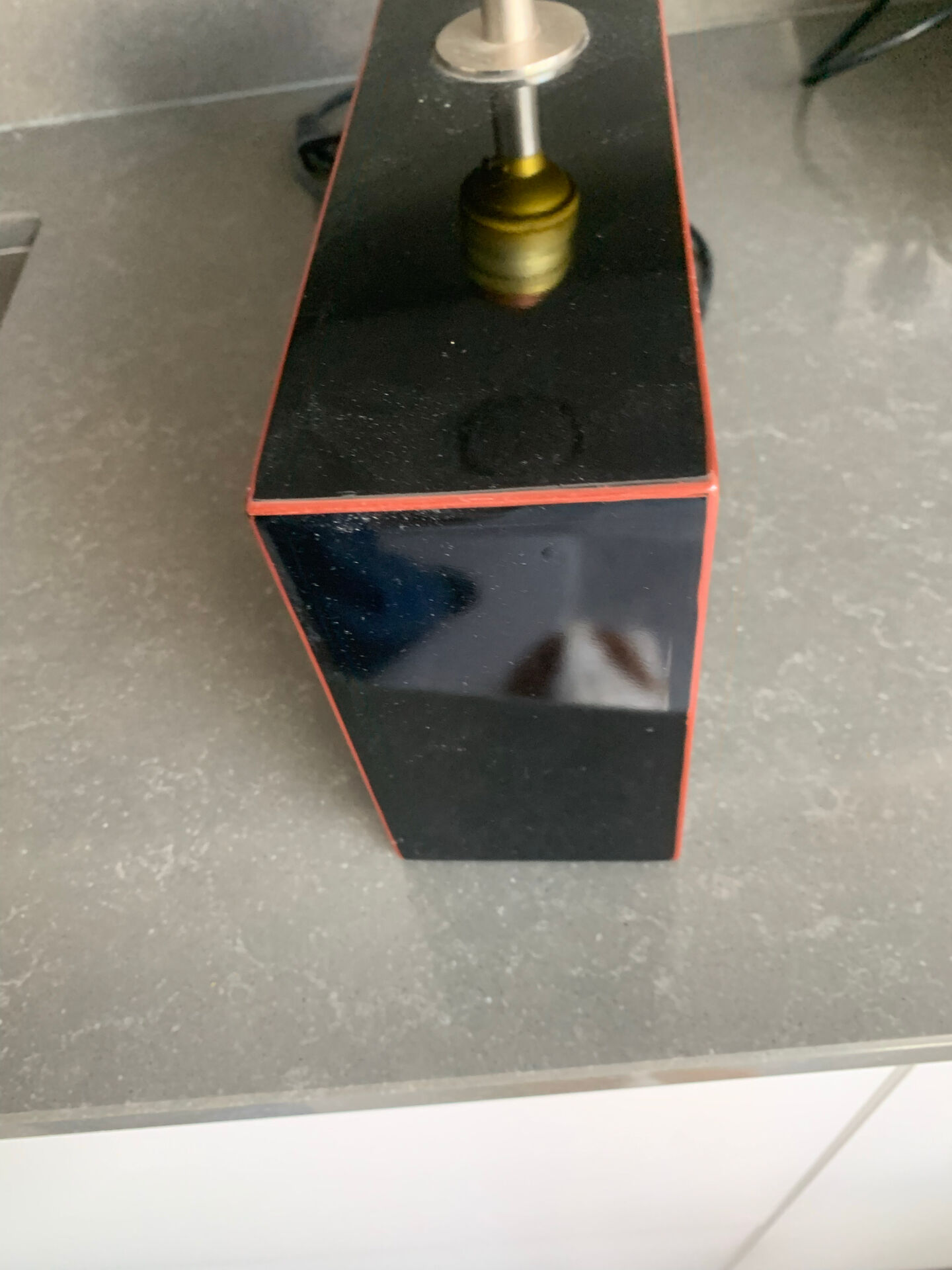 Table lamp