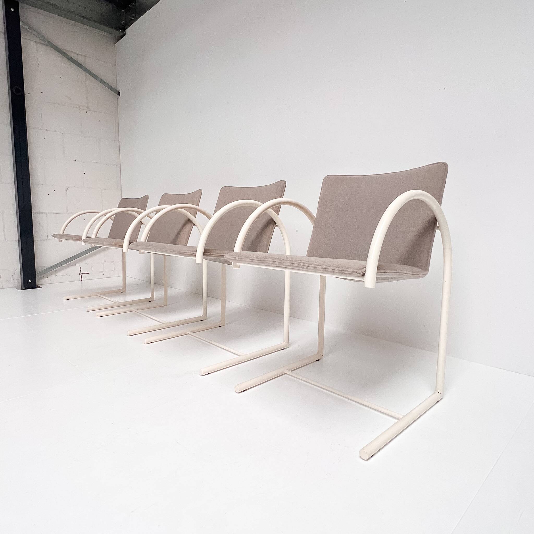 Set of 4 Circle chairs by Boonzaaijer for Metaform, 1980s