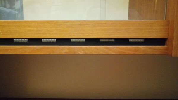 Bahut scandinave en teck des années 60