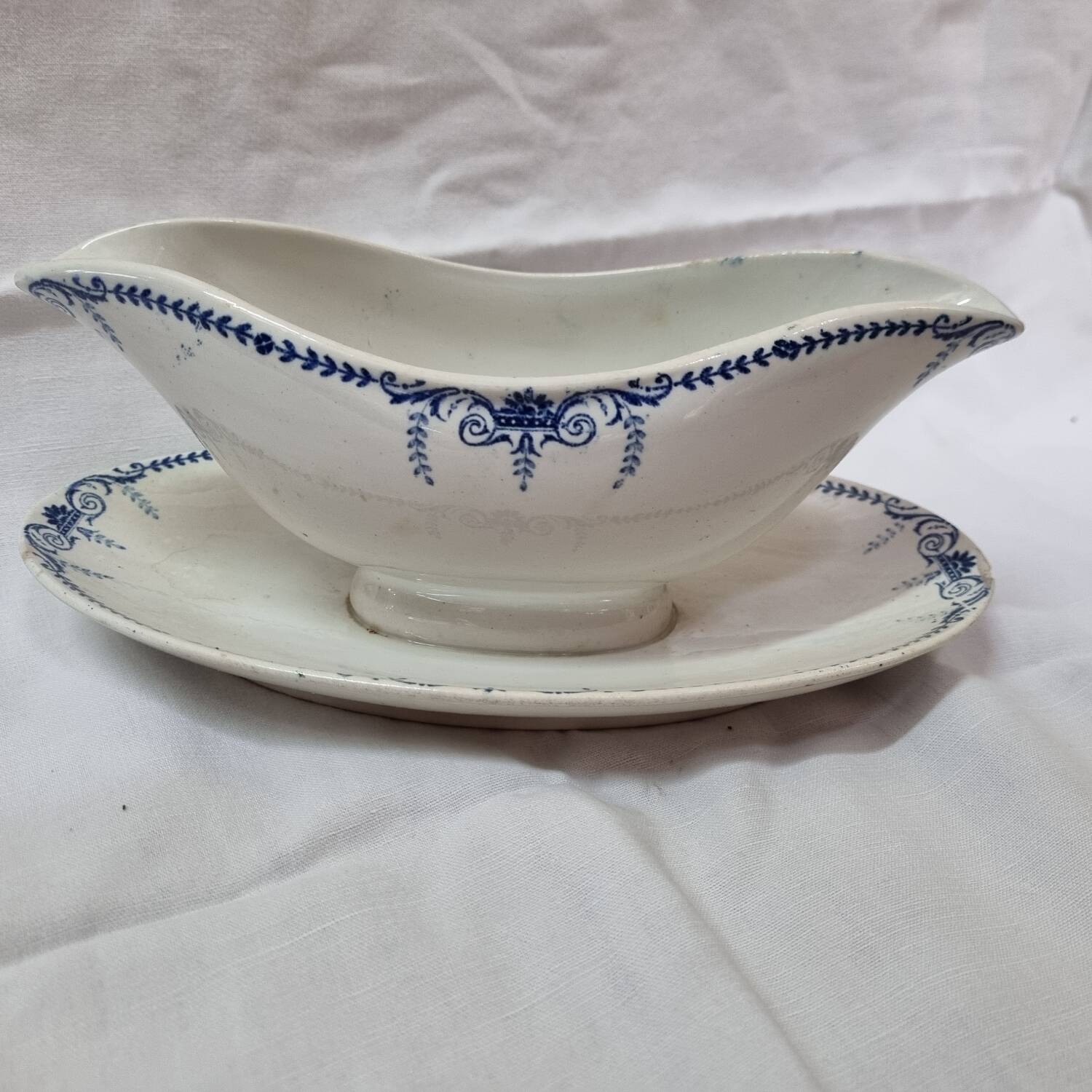 Austerlitz Lunéville earthenware sauce boat early 20th century