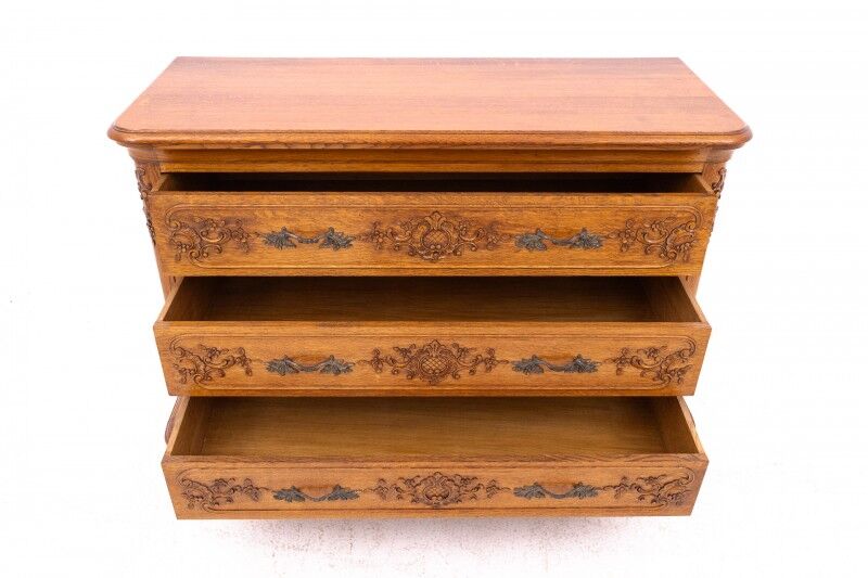 Light oak chest of drawers from the early 20th century, Western Europe. After renovation.