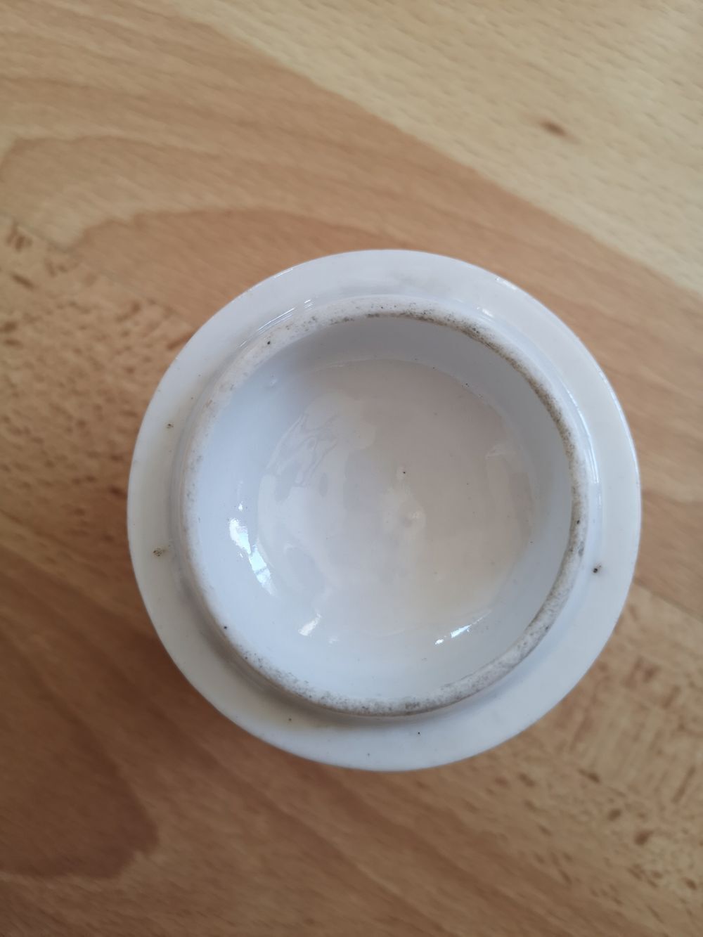 Porcelain cream pot - late 18th/early 19th century