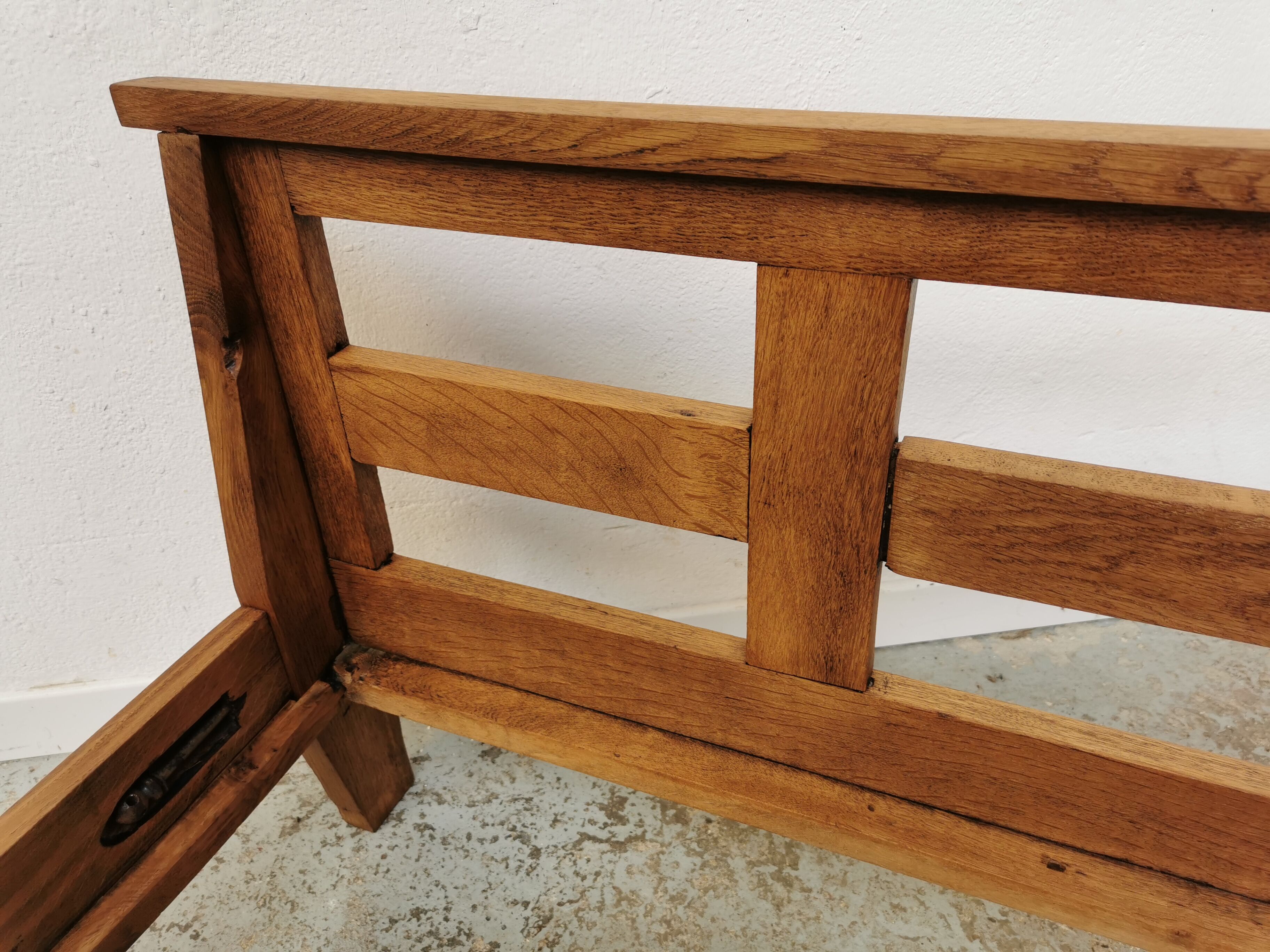 Vintage design bed René Gabriel