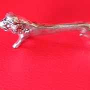 Set of 8 silver metal knife holders. Lion shape.