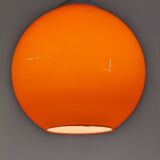 Suspension boule en opaline orange années 60/70