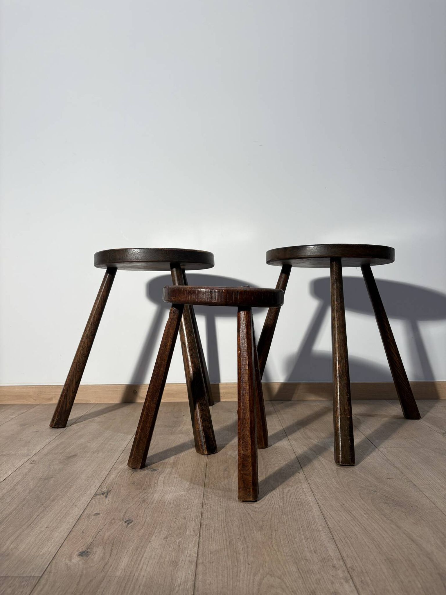 Farm stool in solid oak wood