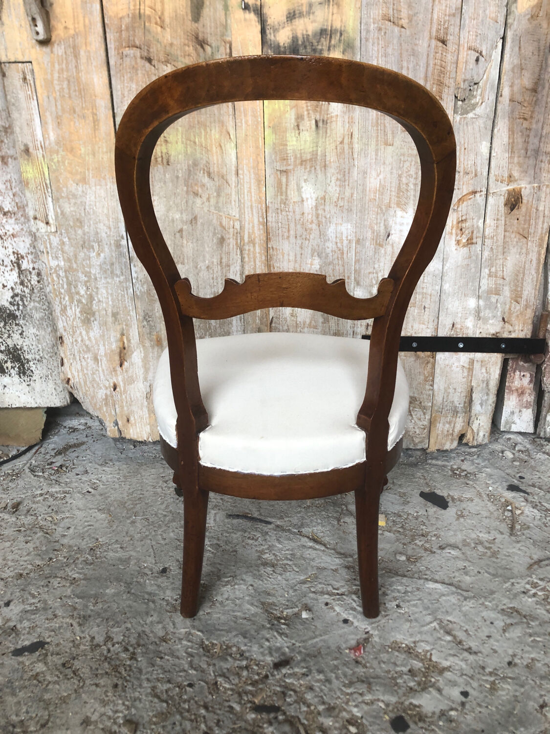 Louis XV style chair in cherry wood and fabric