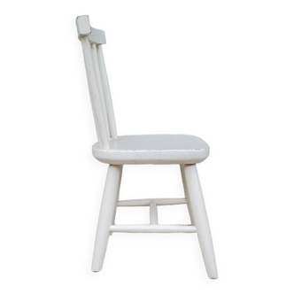 Scandinavian chair