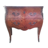 Ches of drawers in Louis XV-style marquetry.