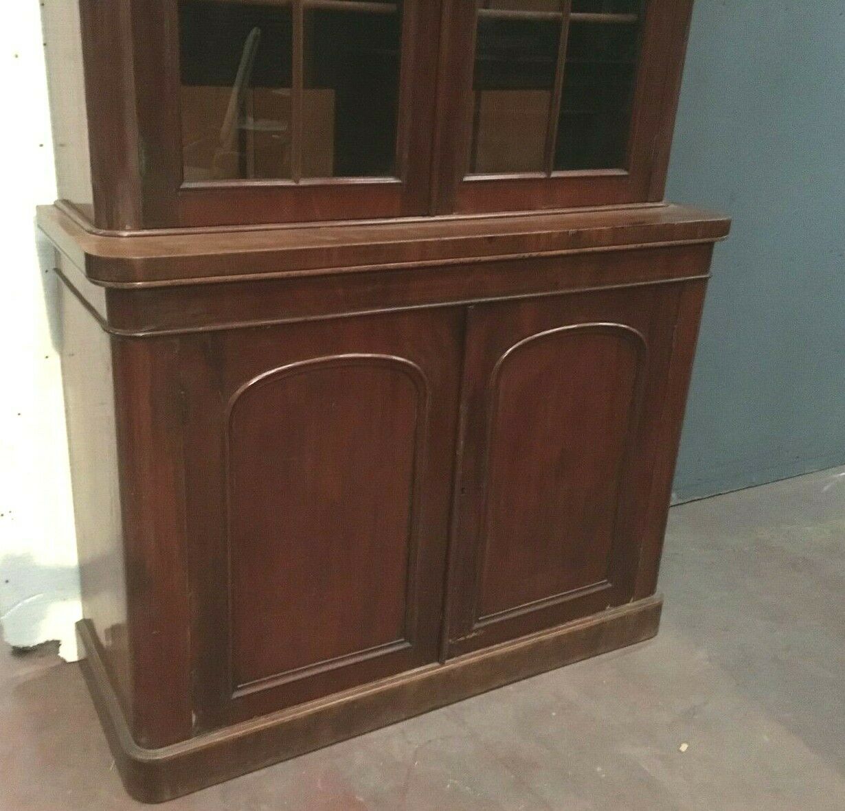 Mahogany sideboard Napoleon III English furniture