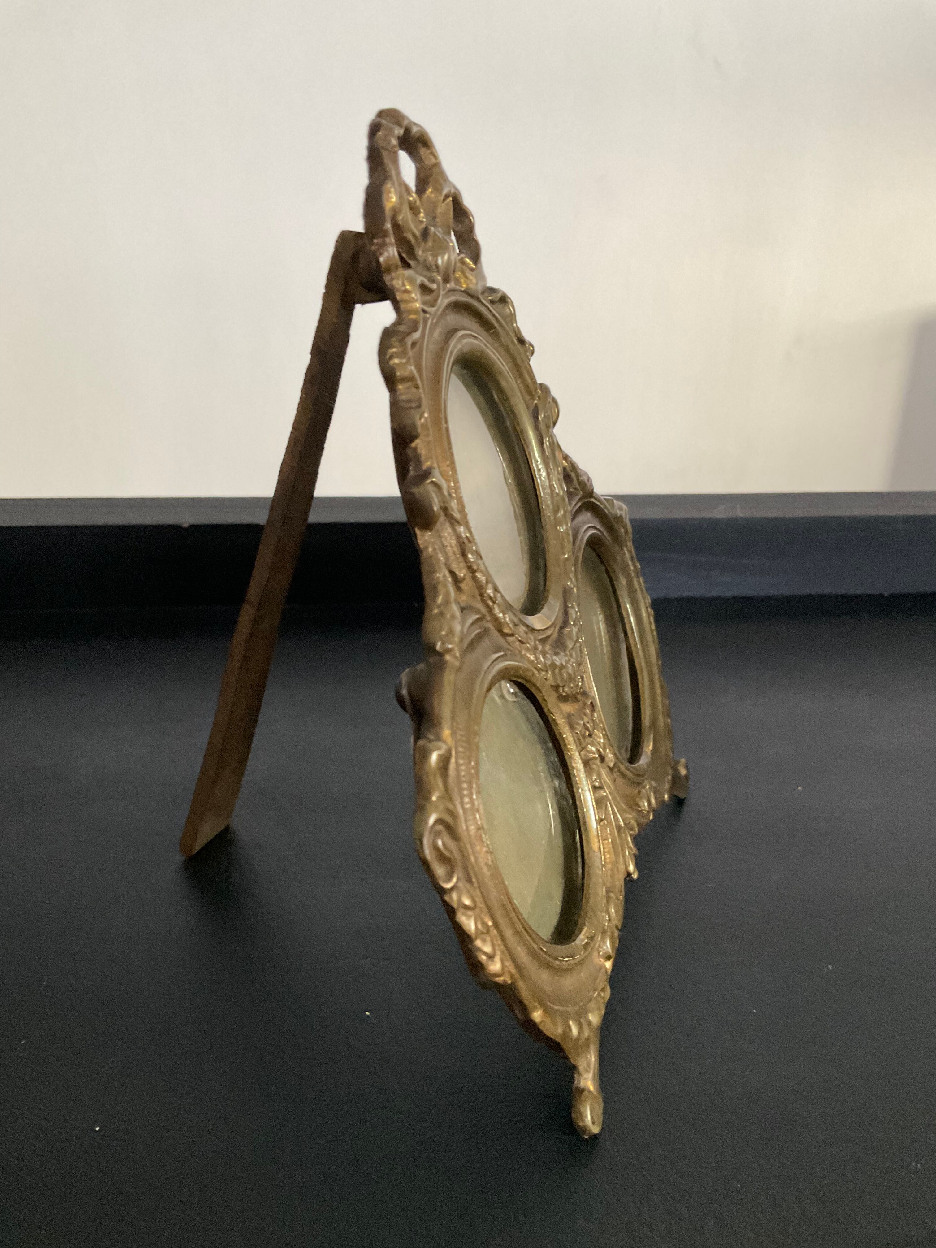 Old bronze photo frame 3 medallions