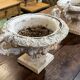 Pair of Medici vases in cast iron from the 19th century.