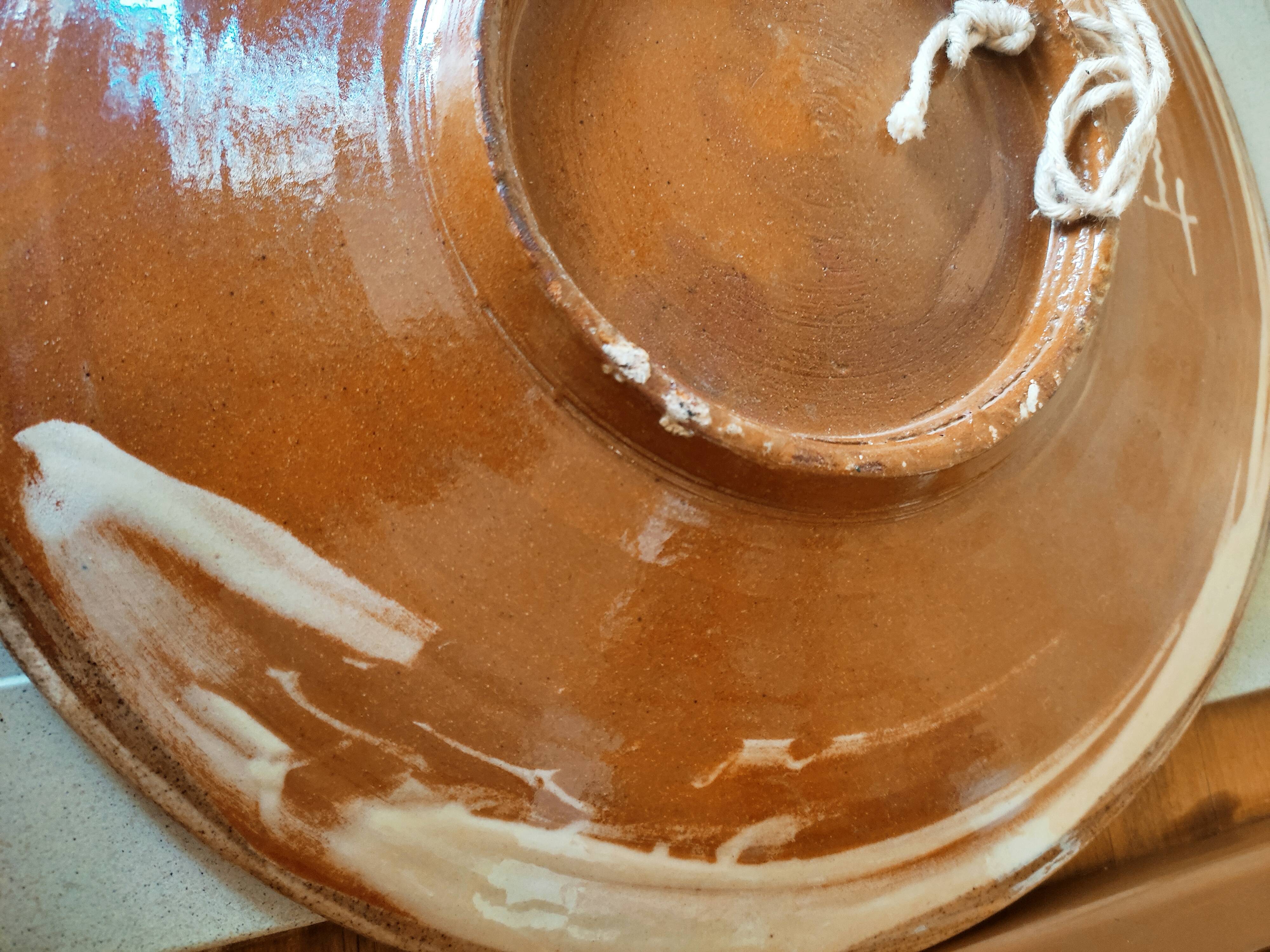 Glazed terracotta wall plate by Puidgemont