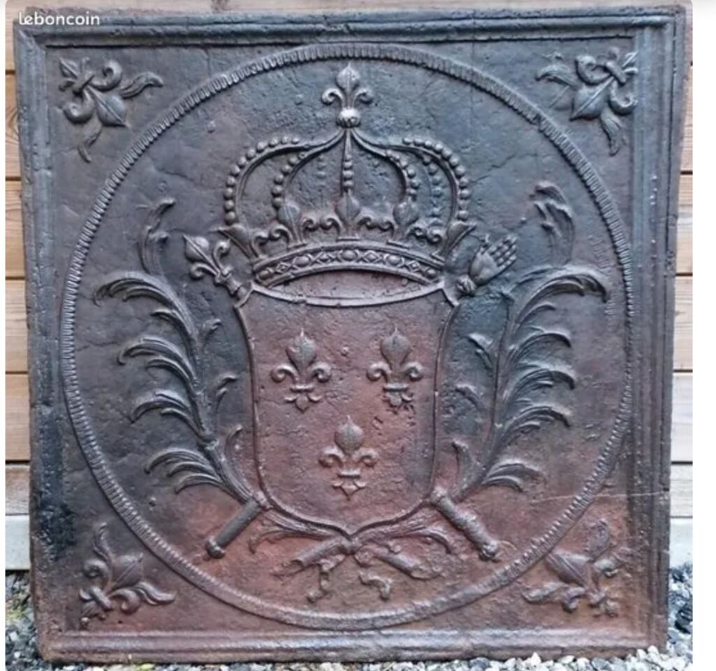 Fireplace plate France weapon
