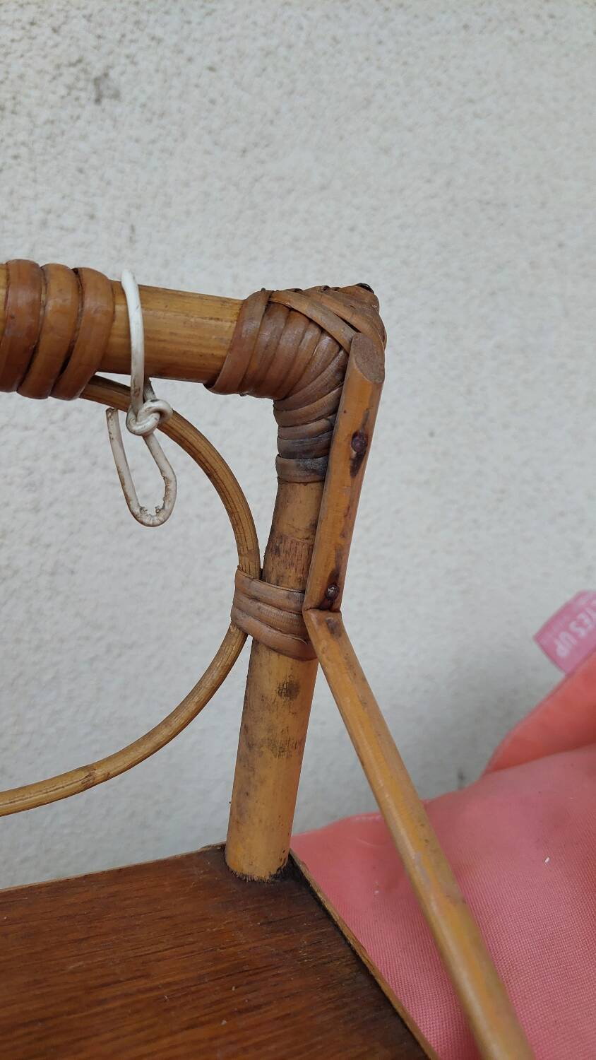 Étagère murale vintage en rotin