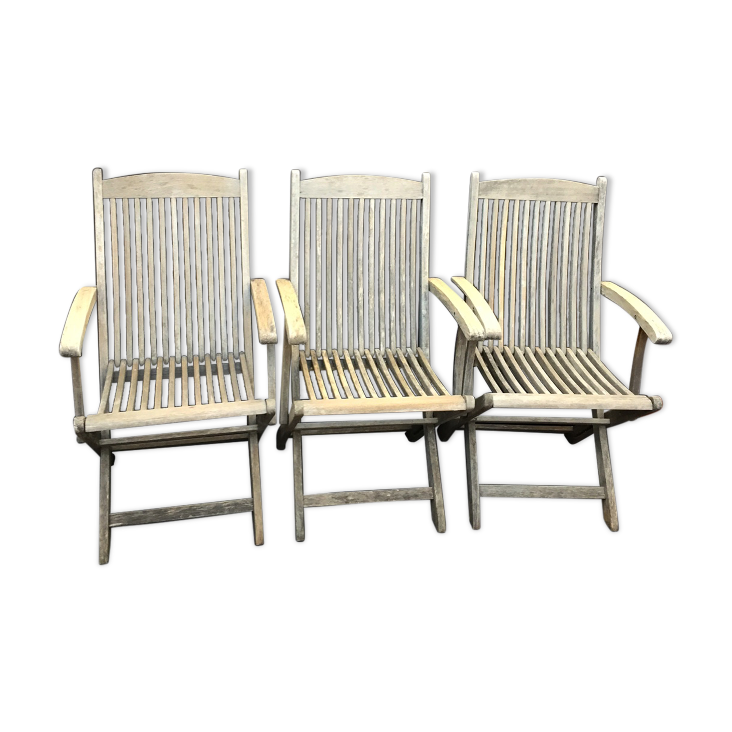 3 vintage folding garden chairs made of River Han teak