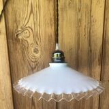 White opaline pendant lamp with transparent toothed edge