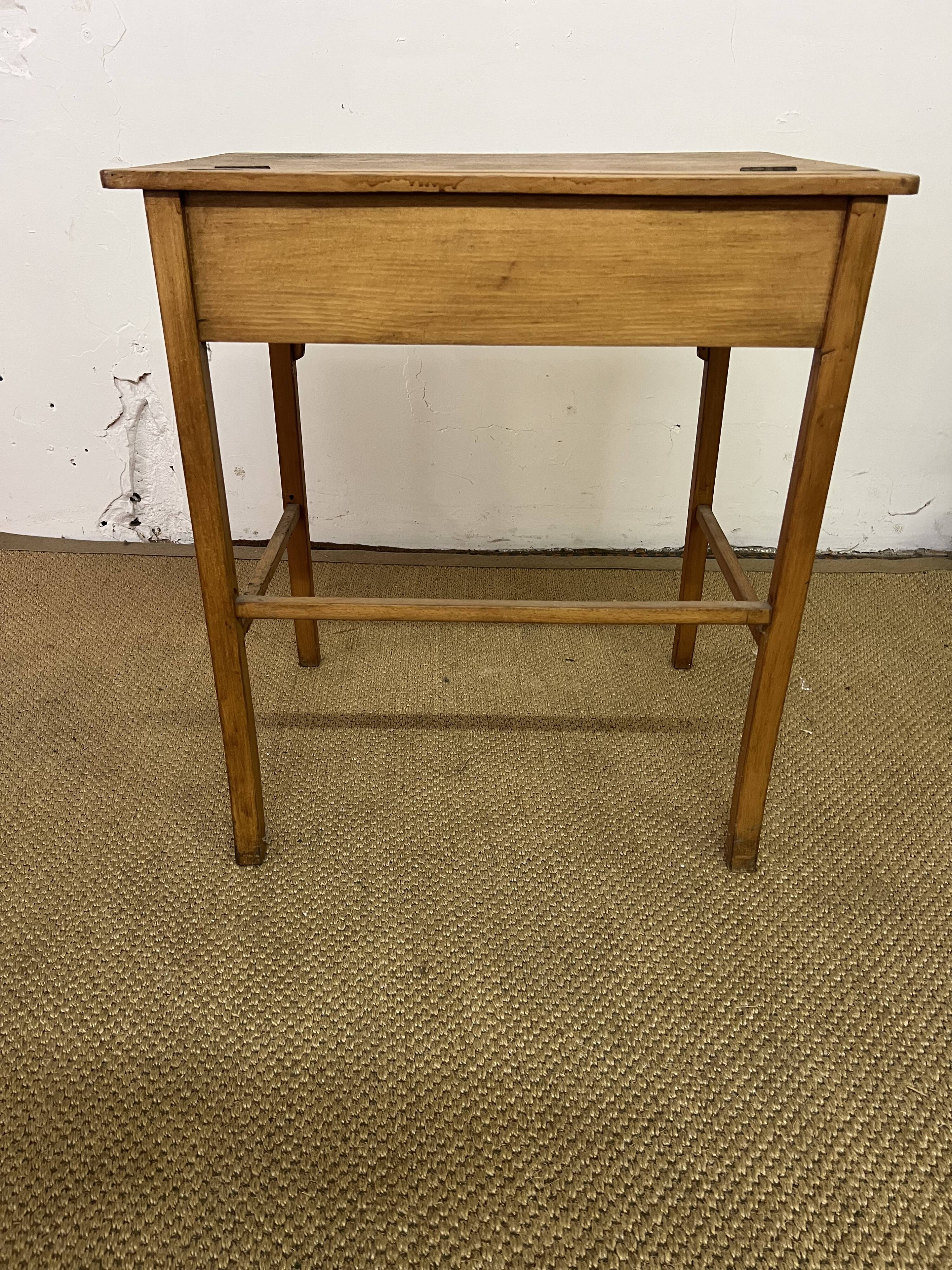 Pupitre Ecolier Ancien 1 Placenull