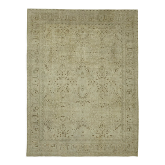 Hand-knotted persian vintage 1970s 285 cm x 377 cm beige wool carpet