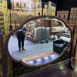 English mahogany hairdresser