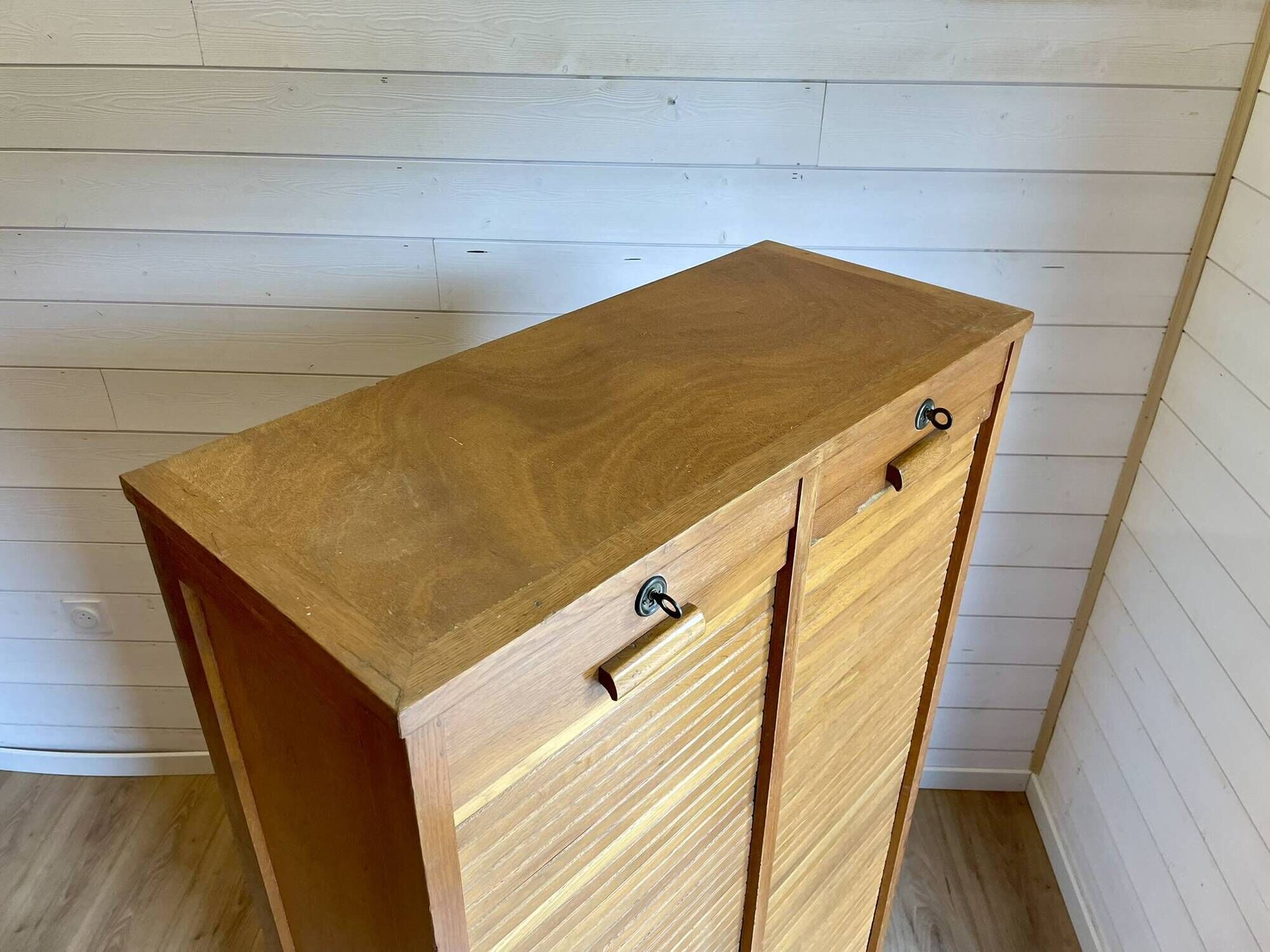 Vintage filing cabinet with double curtains, oak, Charles Schneider, Betschdorf.