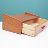 Table de chevet suspendu en teck, design danois, années 1970, production: Danemark