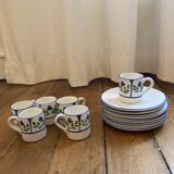 Coffee cups and cups