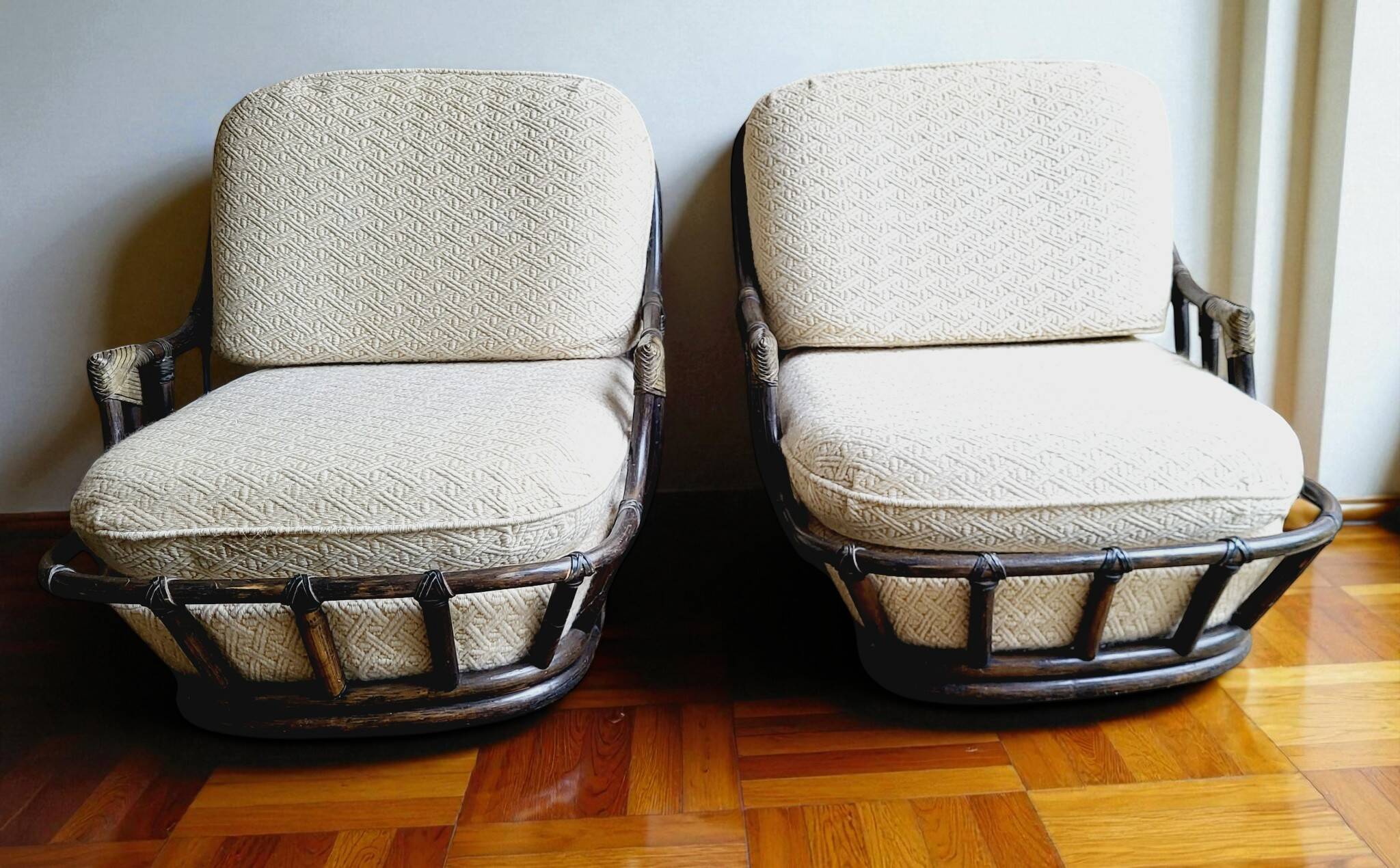 Rattan lounge chairs from the 1970s (*2)