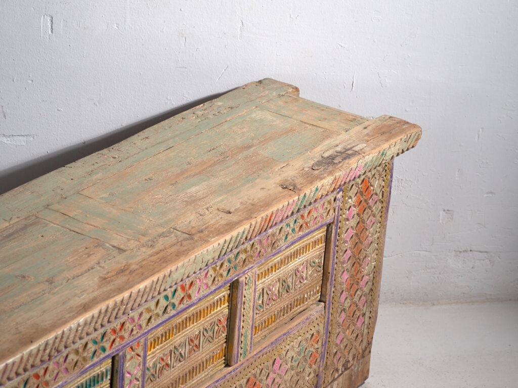 Antique buffet painted in pine wood – Xinjiang, circa 1930