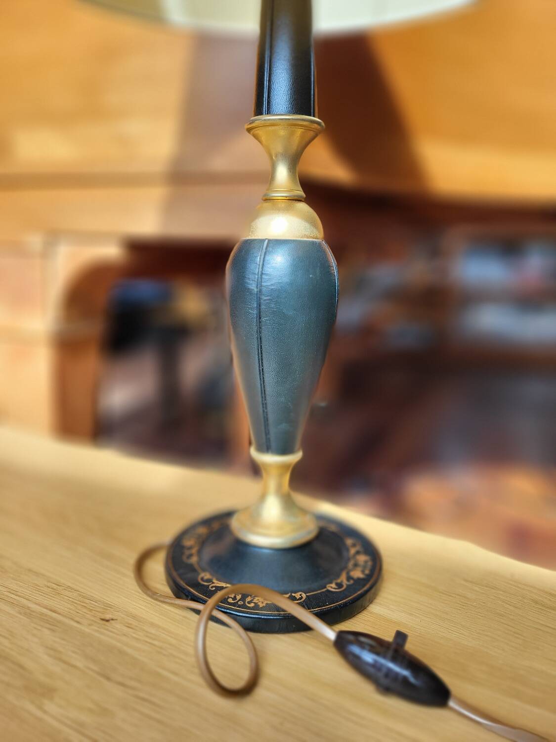 Vintage leather and brass desk lamp Le Tanneur