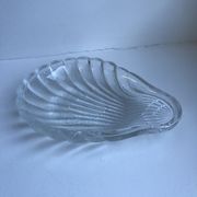 Vide-poche coquillage en verre années 70