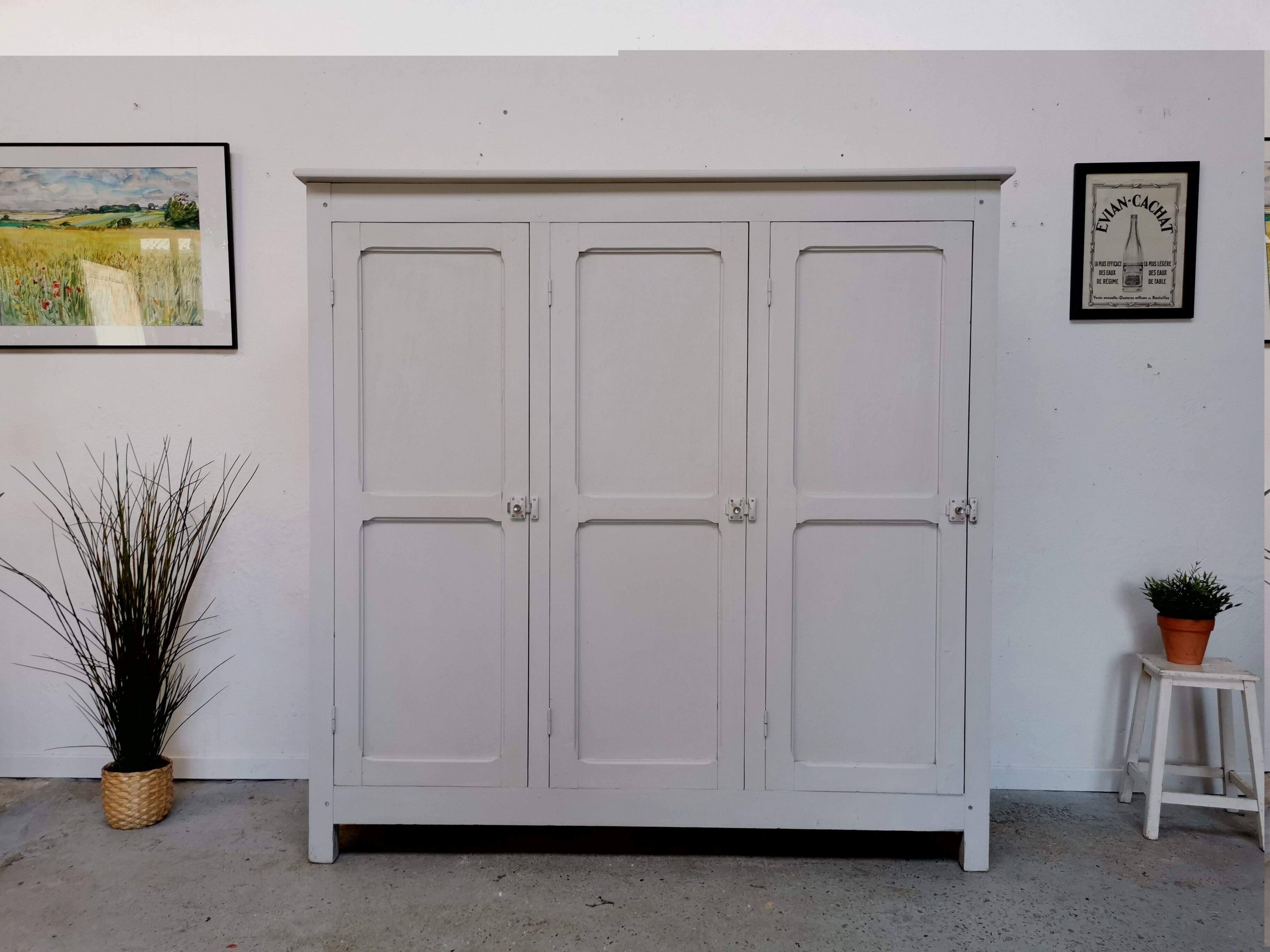 Vintage Parisian wardrobe