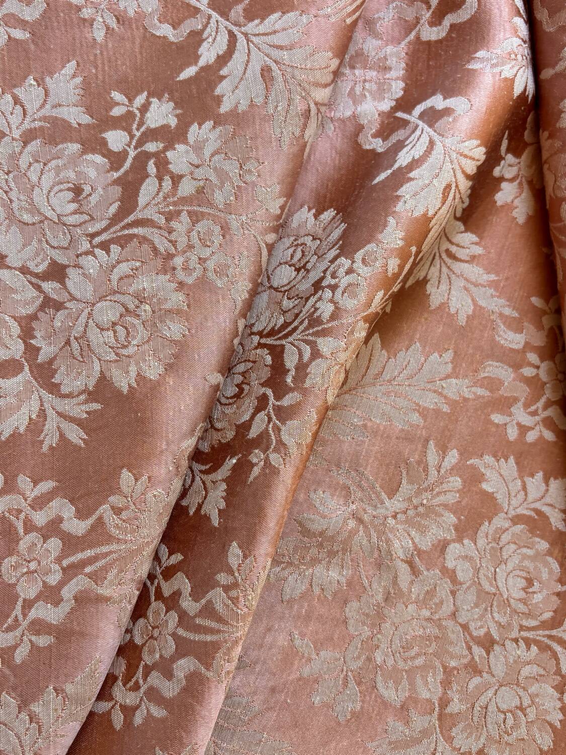 Nappe en soie damasse 19th