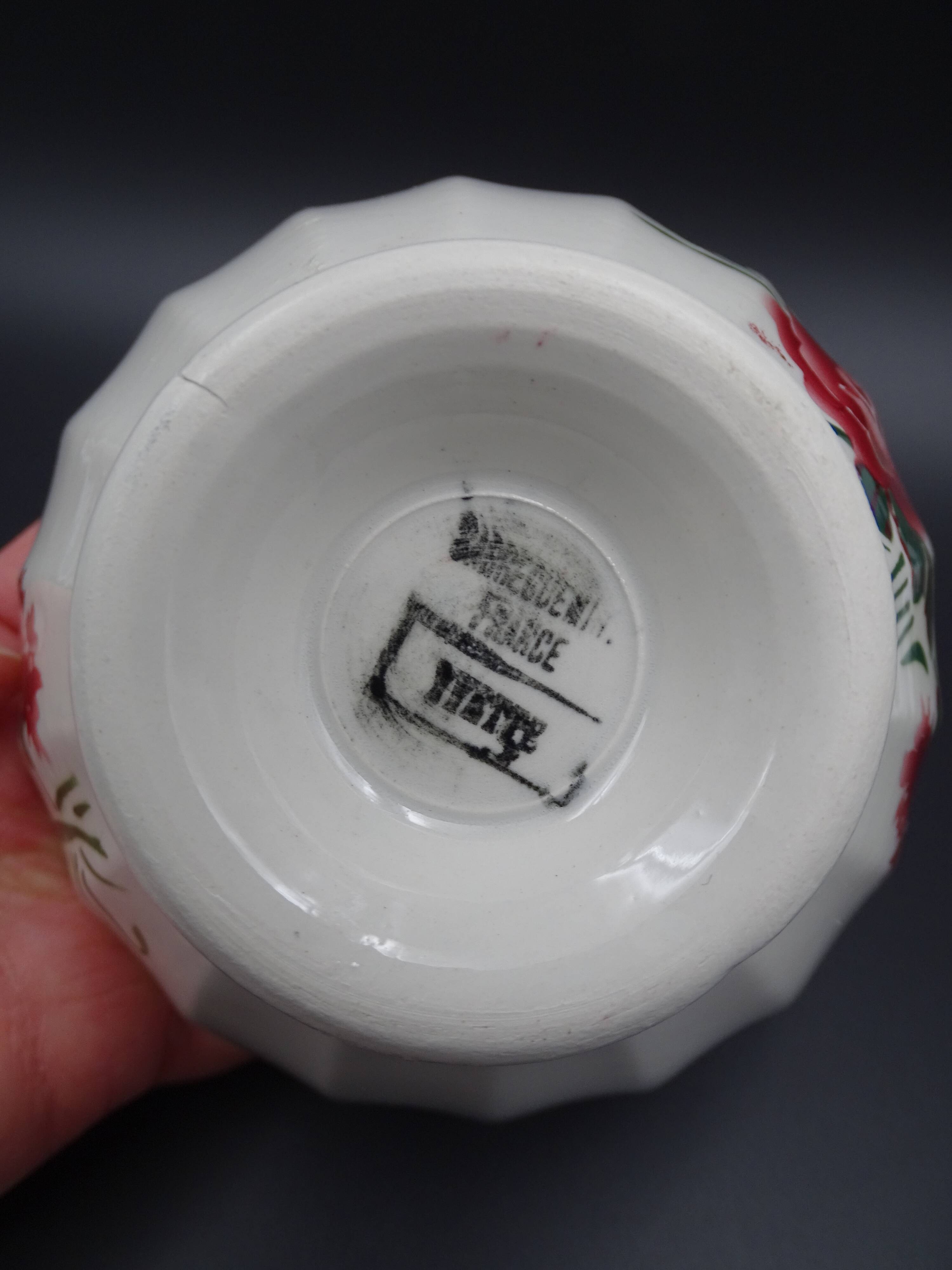 Sarreguemines earthenware bowl - Model Yvette - Circa 1940