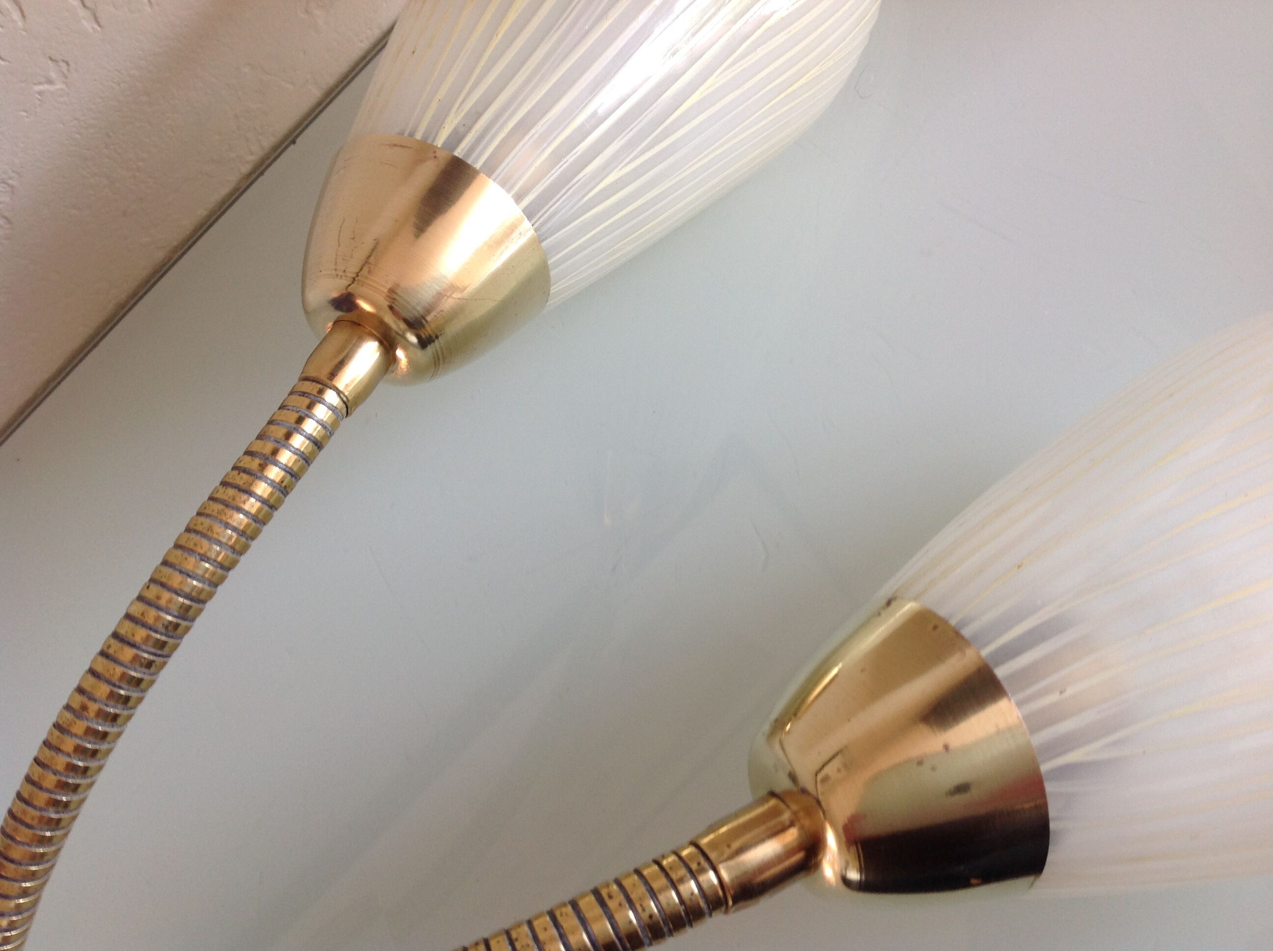 Double fire wall lamp in brass and glass cornet years 50/60