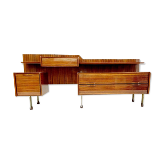 Buffet moderne du milieu du siècle en bois laqué