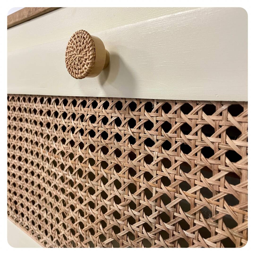 Vintage chest of drawers with 3 drawers and a flap