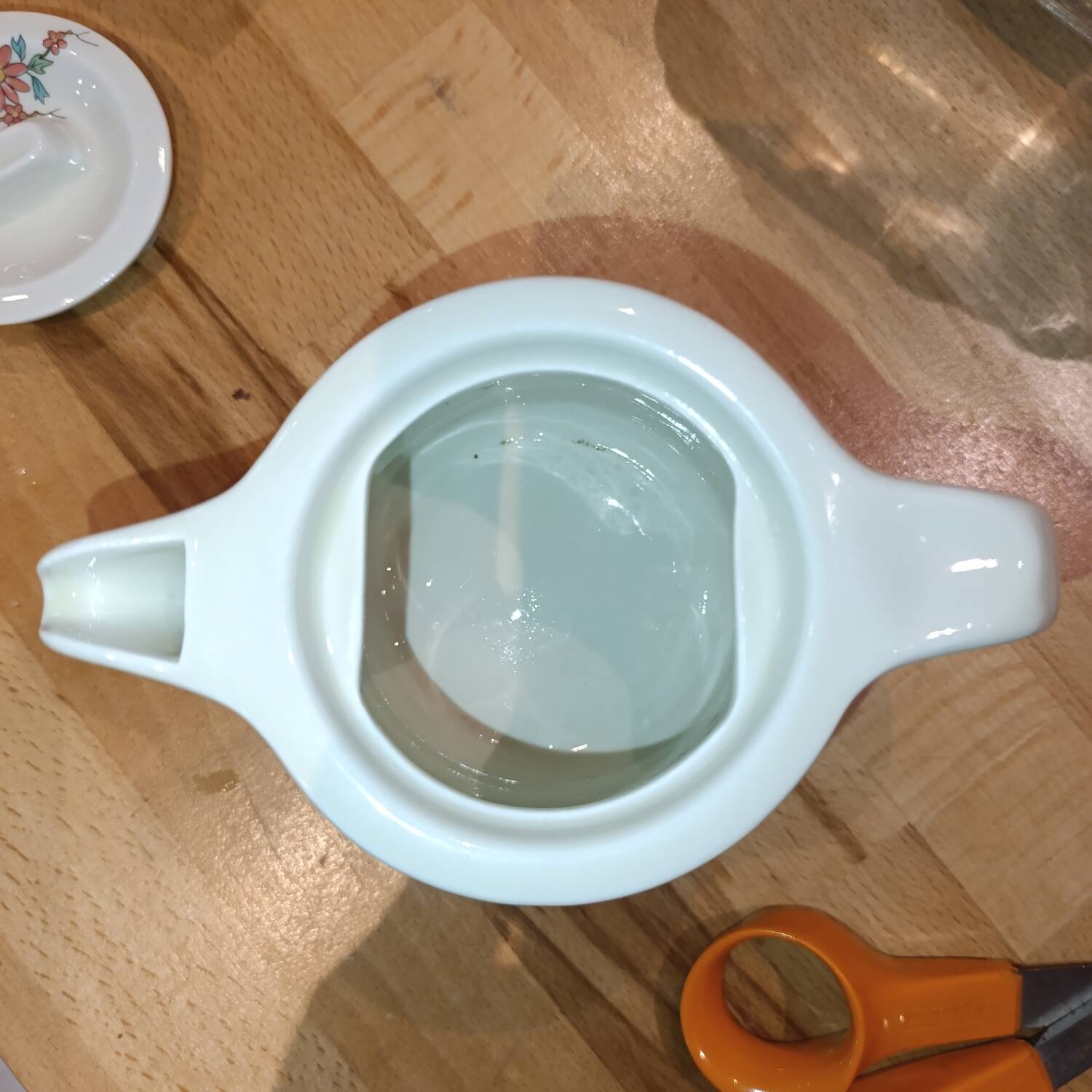 Pillivuyt individual teapot with Oriental decor