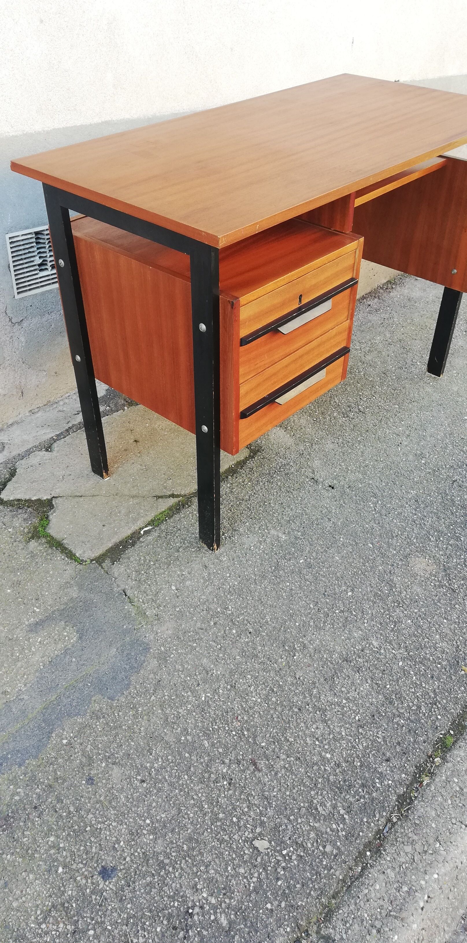 Vintage desk 2 drawers