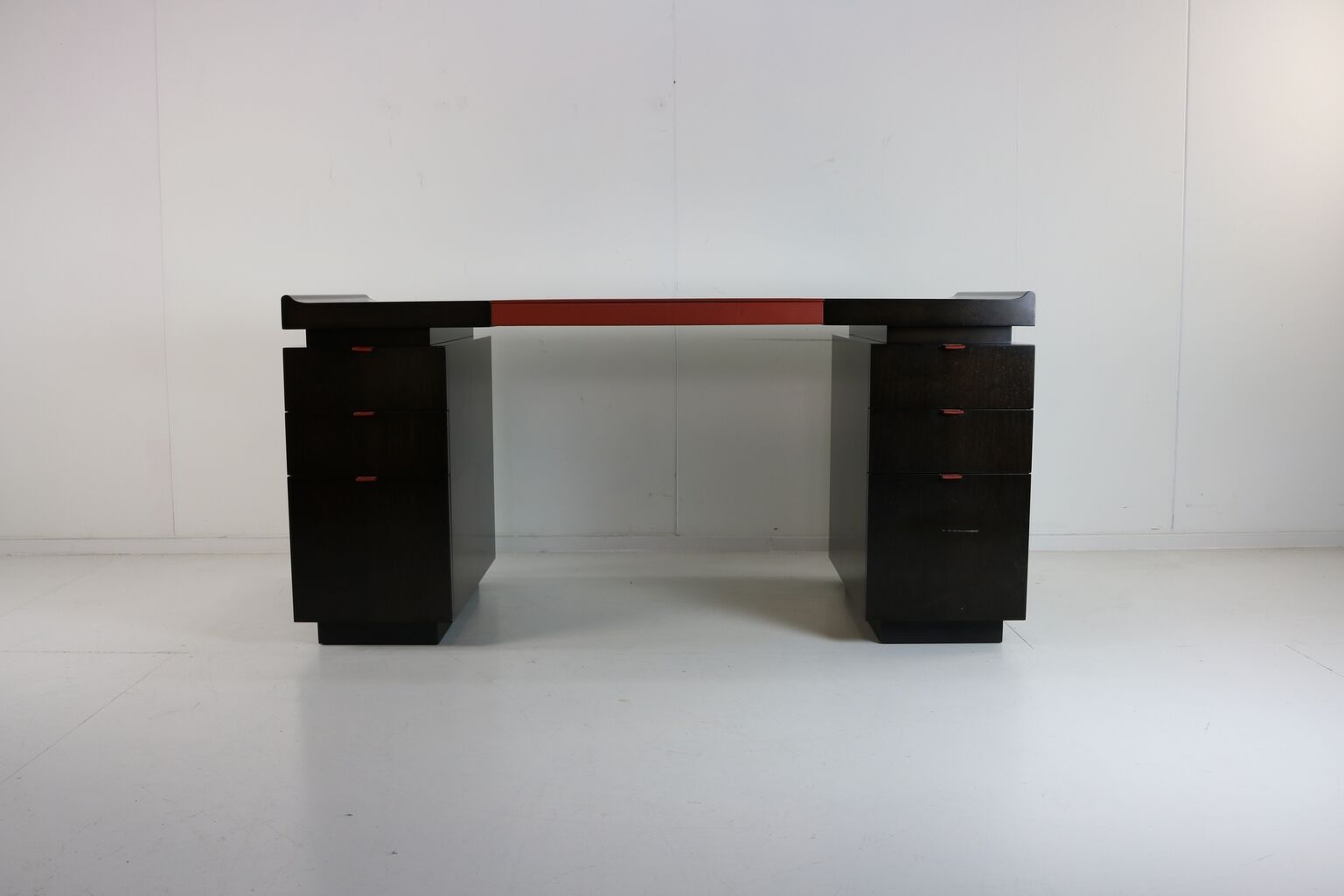Bureau design de haute qualité des années 80 par Hugues Chevalier Paris