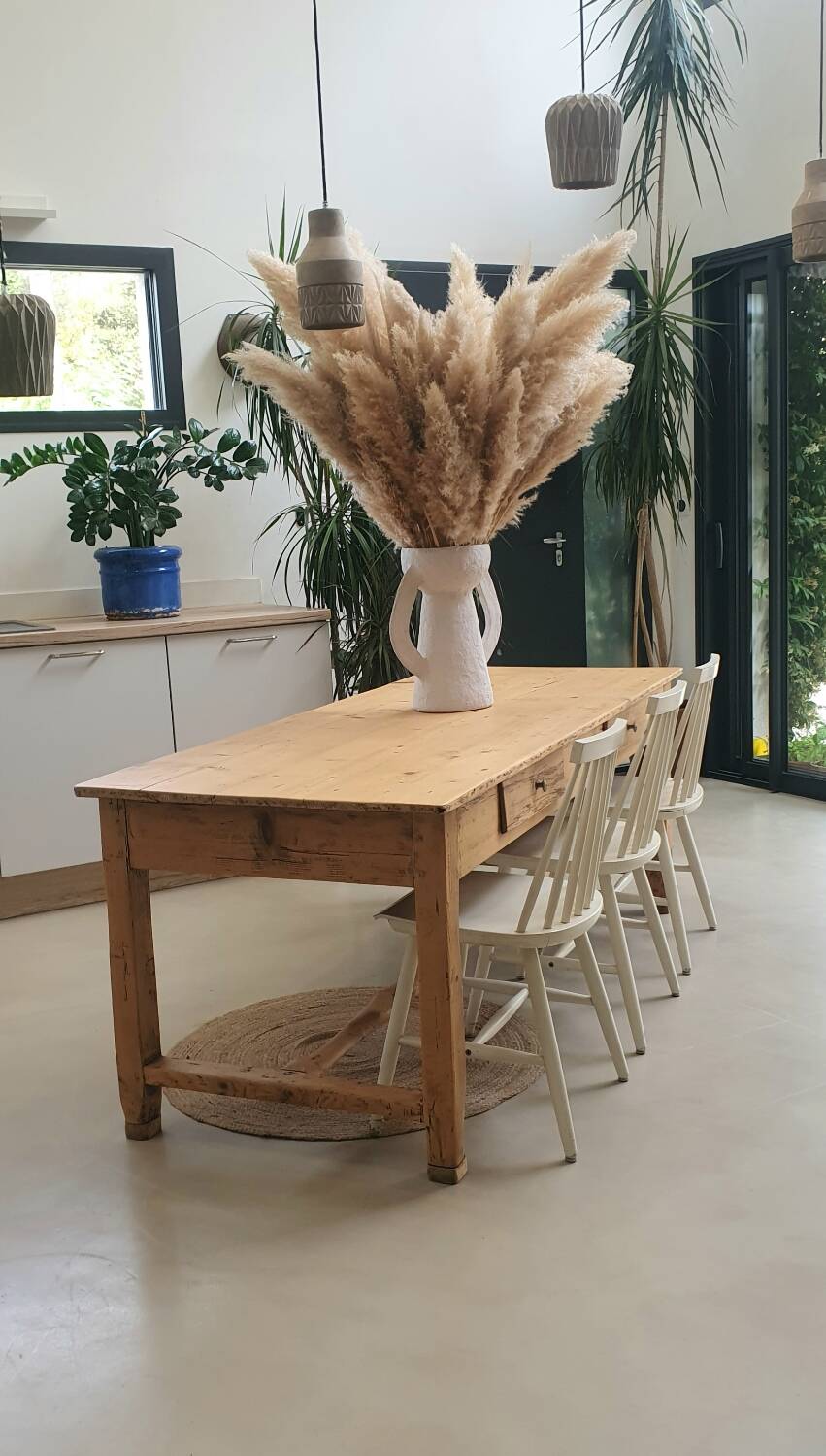 Farmhouse table